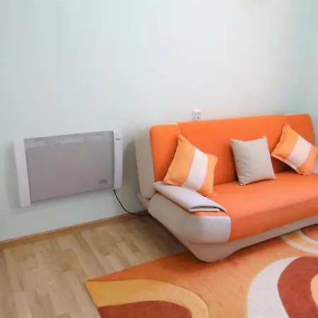 Center Apartment *